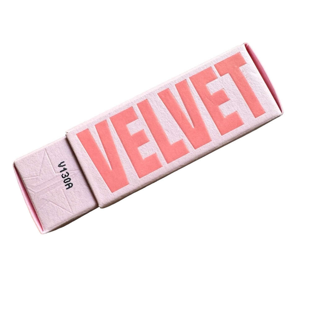 NEW ✨ JEFFREE STAR COSMETICS
Velvet Trap Lipstick (Unicorn Blood) - Picture 5 of 6